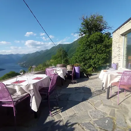 Essentia Bed & Breakfast *