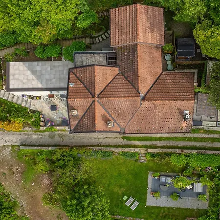 Essentia Bed & Breakfast