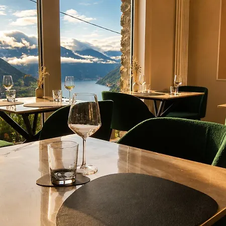 Essentia 5* Faggeto Lario